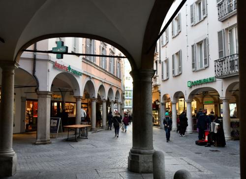 Via Pessina