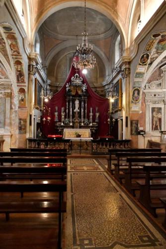 S.ta Maria navata
